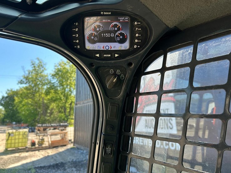 2019-bobcat-t550-image-23