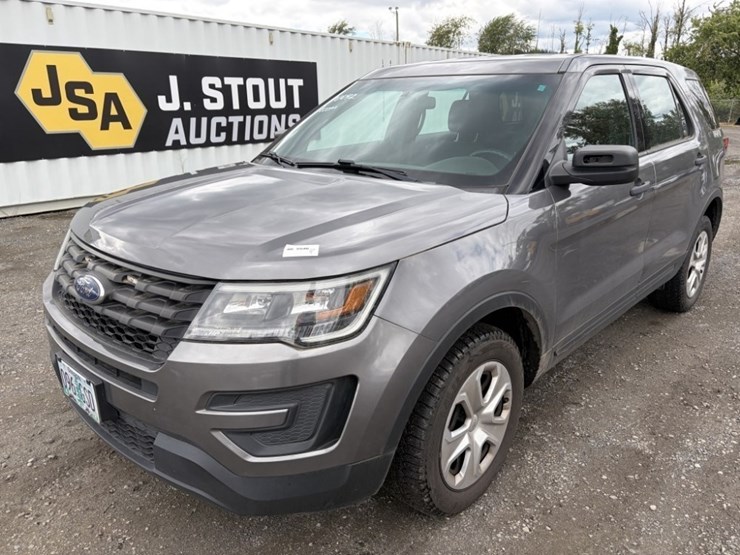 2017-ford-explorer-image-1