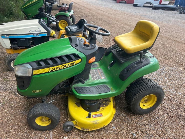 john-deere-d105-image-2