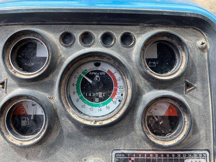 ford-7710-image-42