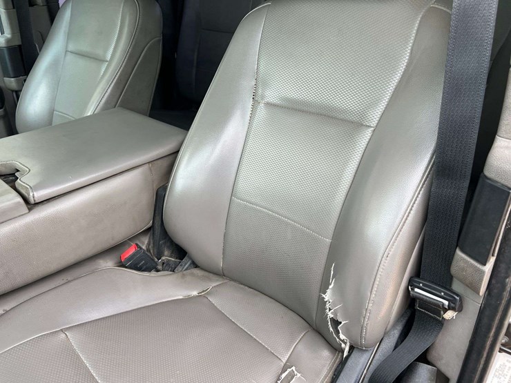 2020-ford-f250-image-27