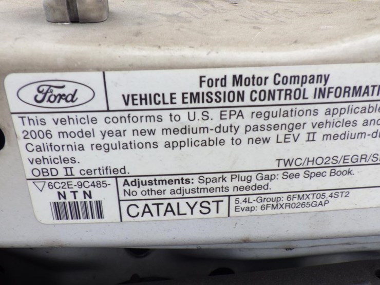 2006-ford-econoline-350-image-13