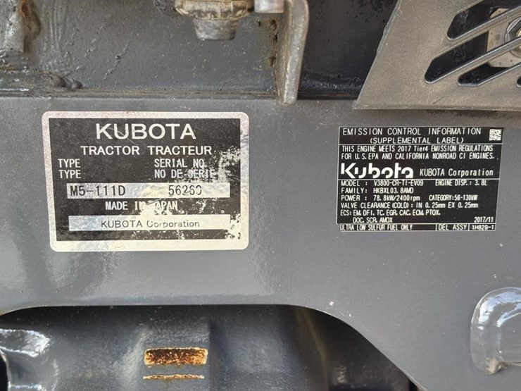 2018-kubota-m5-111d-image-45