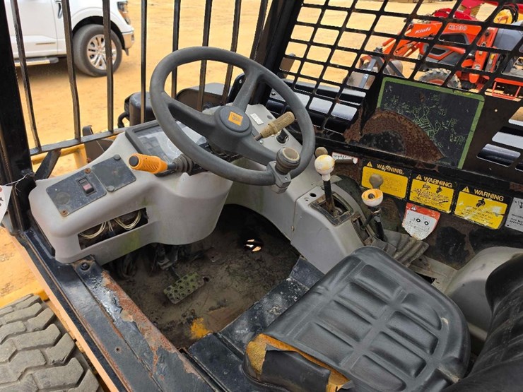 jcb-520-image-9