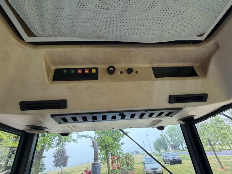 new-holland-5030-image-22