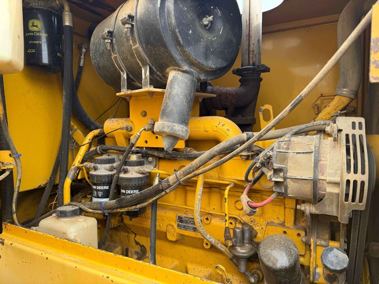 john-deere-544-image-10