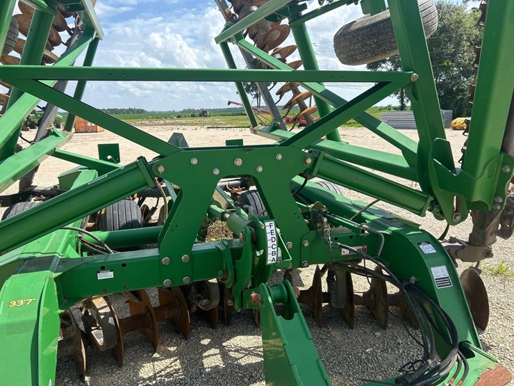 2013-john-deere-2623-image-5