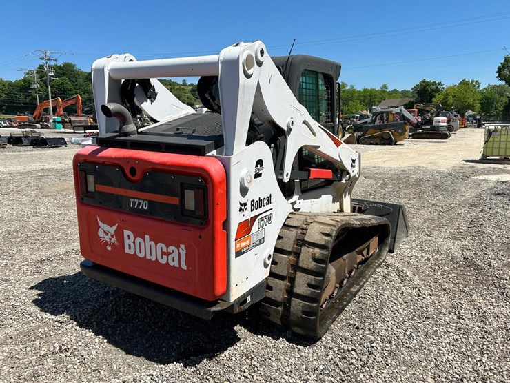 2021-bobcat-t770-image-4