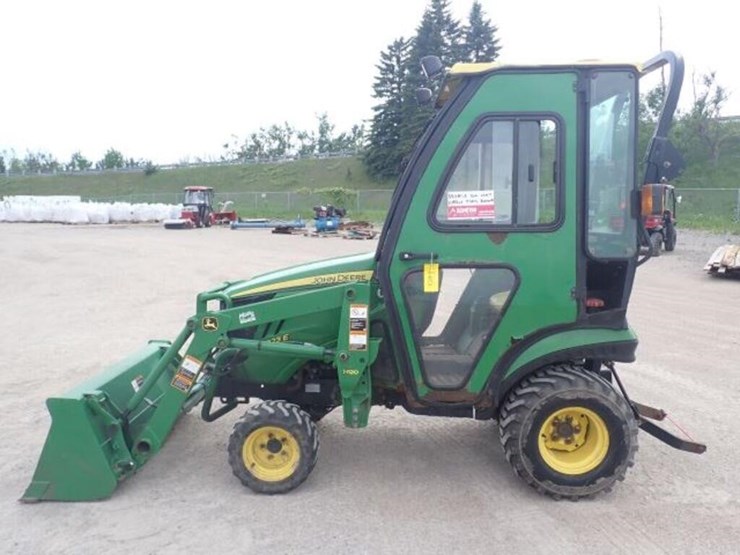 2011-john-deere-1023e-image-8