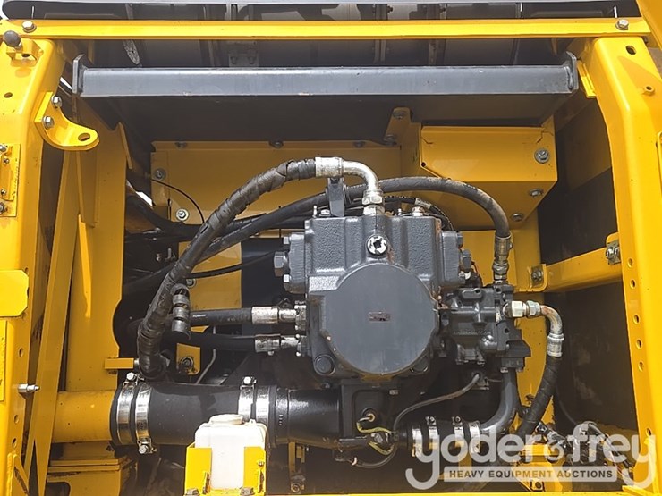 2023-komatsu-pc490-lc-10-image-36