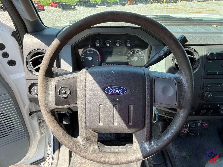 2011-ford-f450-image-94