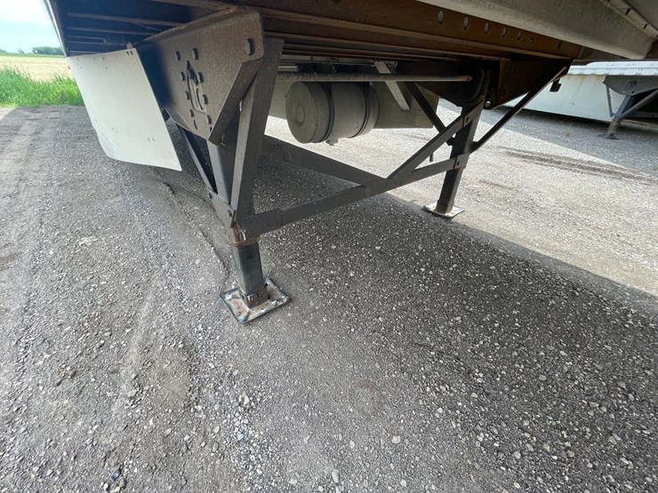 #402-•-2017-great-dane-semi-trailer-w/reefer-(has-wi-title)-(denmark,-wi)-image-17