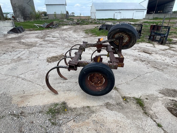 #208-•-brillion-cultivator-(kaukauna,-wi)-image-8