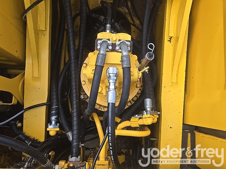 2023-komatsu-pc490-lc-10-image-32