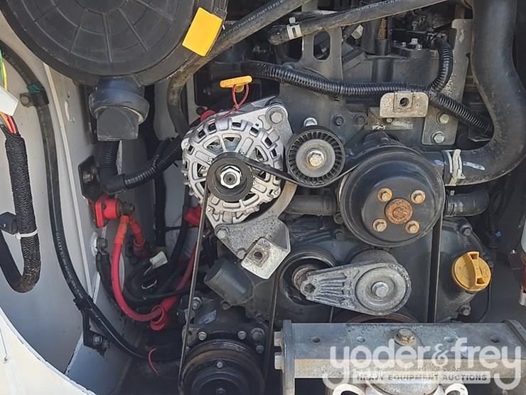 2021-bobcat-t66-image-35