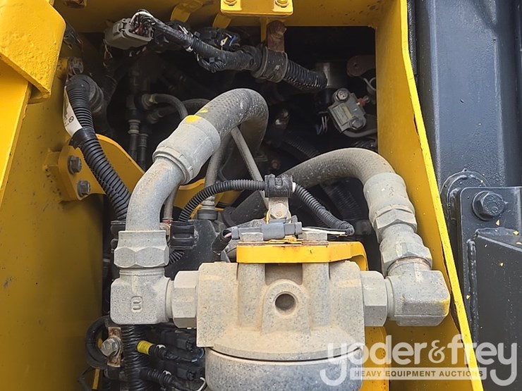 2018-komatsu-d61px-24-image-33