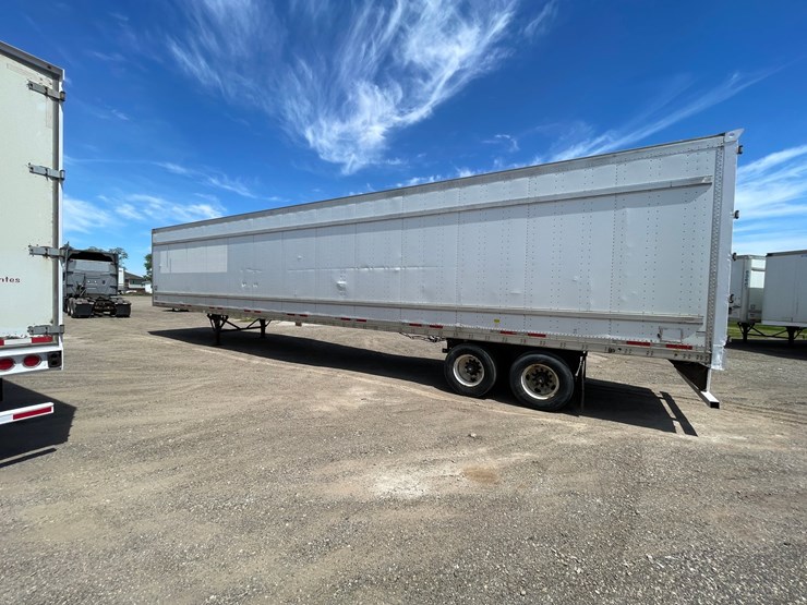 #412-•-2011-wonda-semi-trailer-(has-wi-title)-(denmark,-wi)-image-8
