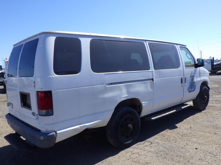 2006-ford-econoline-350-image-4