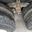 2016-volvo-vhd104b200-image-50