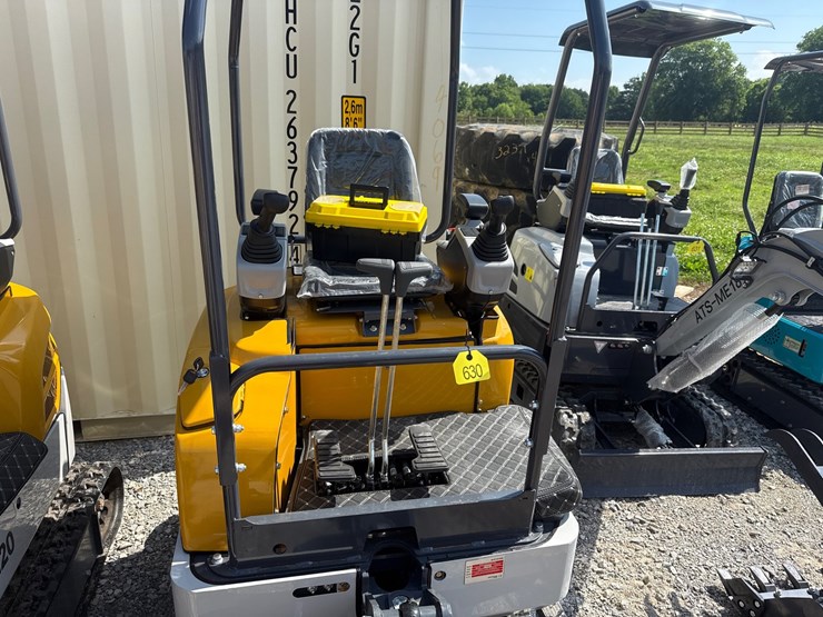 #630-•-sdlanch-me20-mini-excavator-image-3