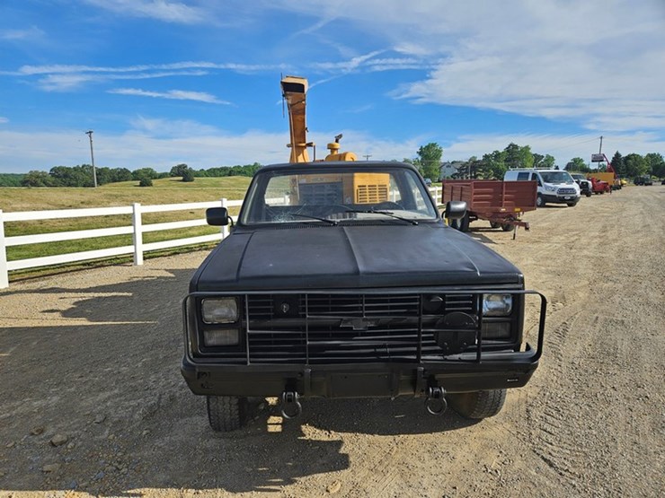 1986-chevrolet-30-image-8