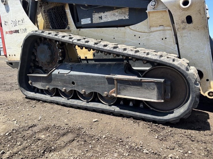 2016-bobcat-t590-image-19
