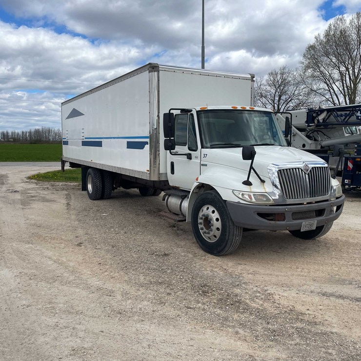 2008 INTERNATIONAL 4300 SBA