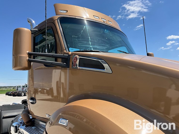 2022-kenworth-t680-image-20