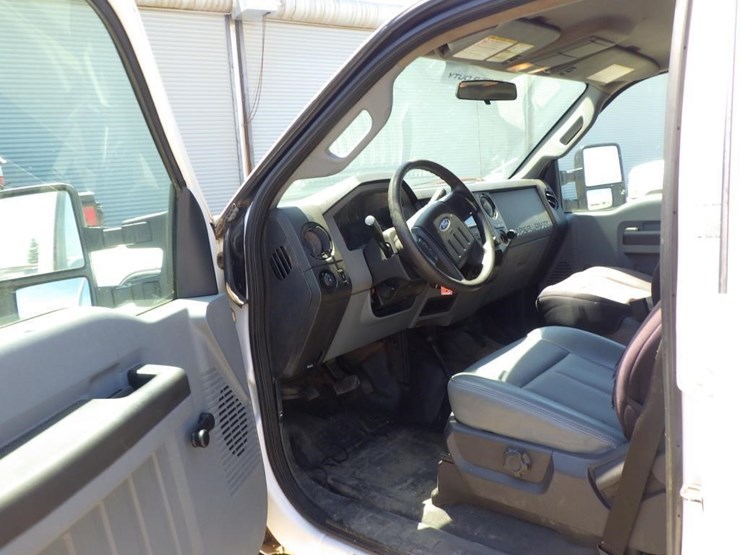 2016-ford-f350-image-5