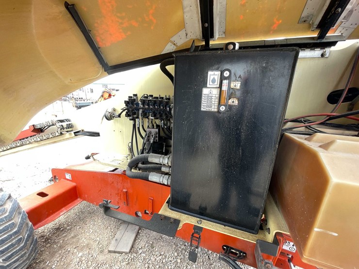 jlg-400s-image-25