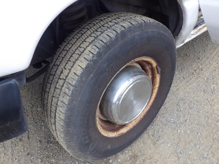 2006-ford-econoline-350-image-14
