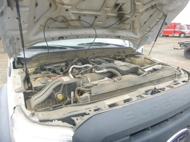 2016-ford-f550-image-13