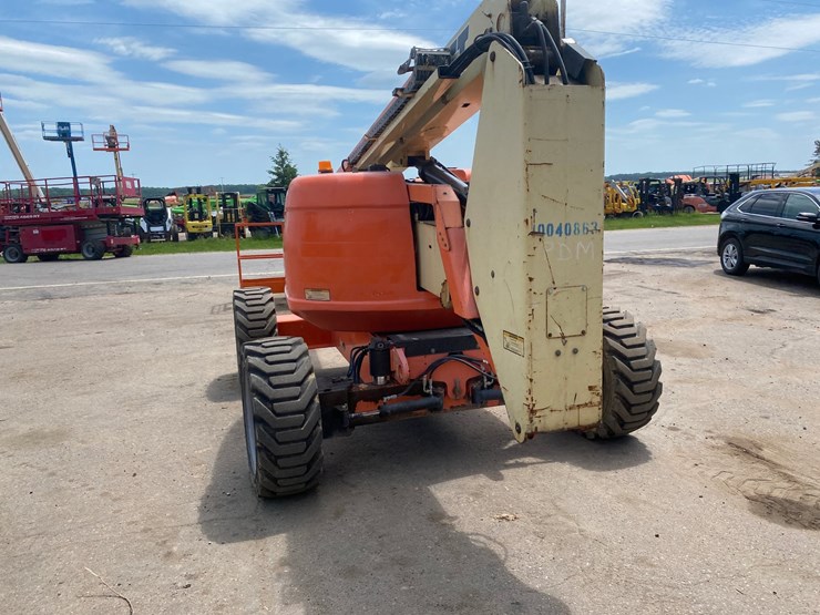2012-jlg-600aj-image-7