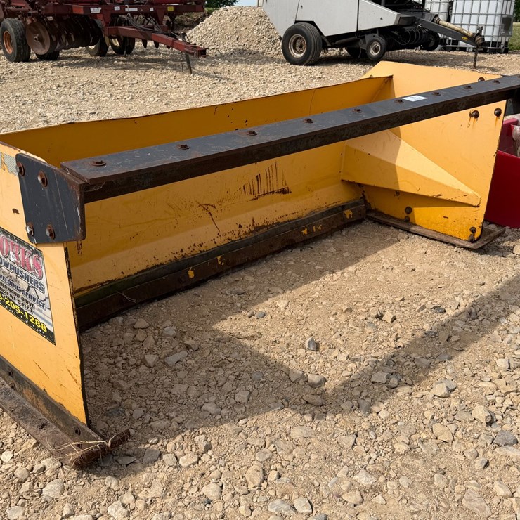 #5504 • Quality Welding Snow Pusher