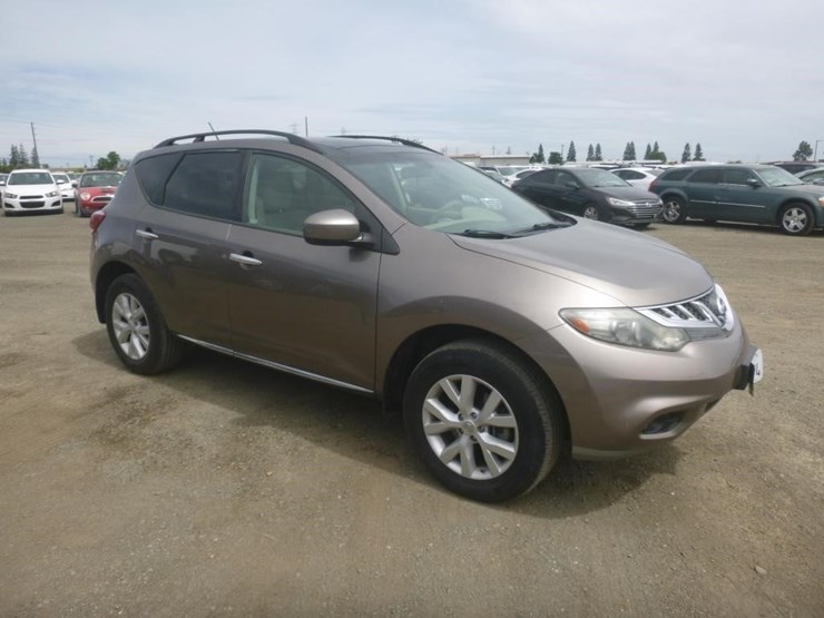 2011-nissan-murano-image-2