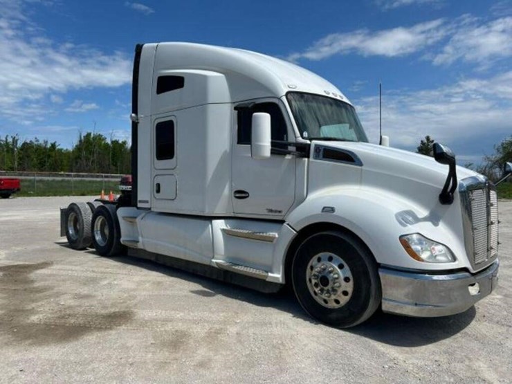 2020-kenworth-t680-image-3