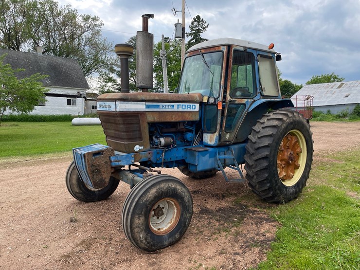 ford-9700-image-1