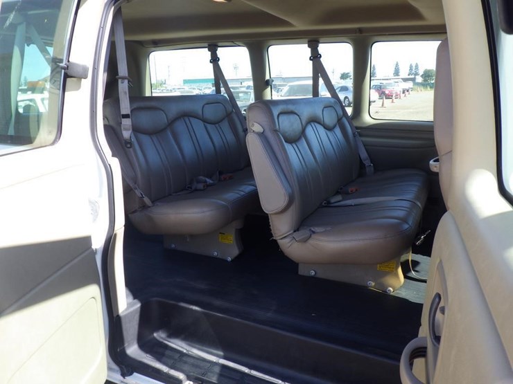 1999-gmc-1500-image-8