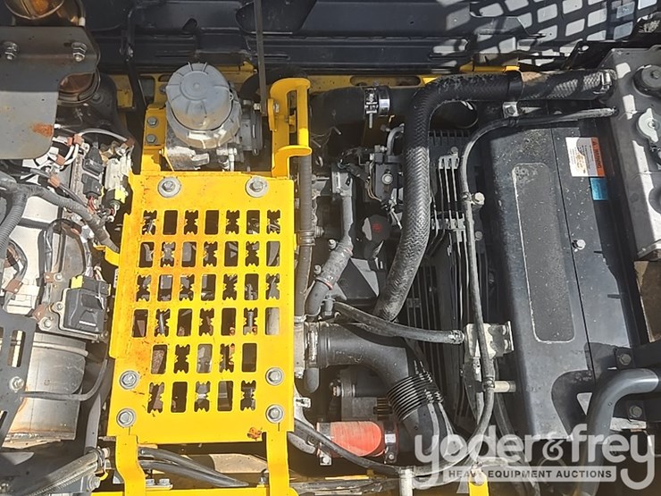 2017-komatsu-pc210-lc-11-image-45