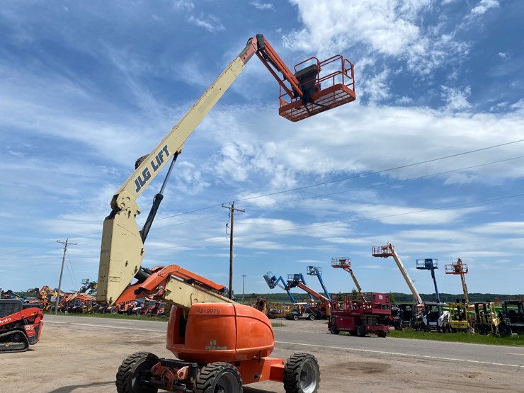 2012-jlg-600aj-image-43