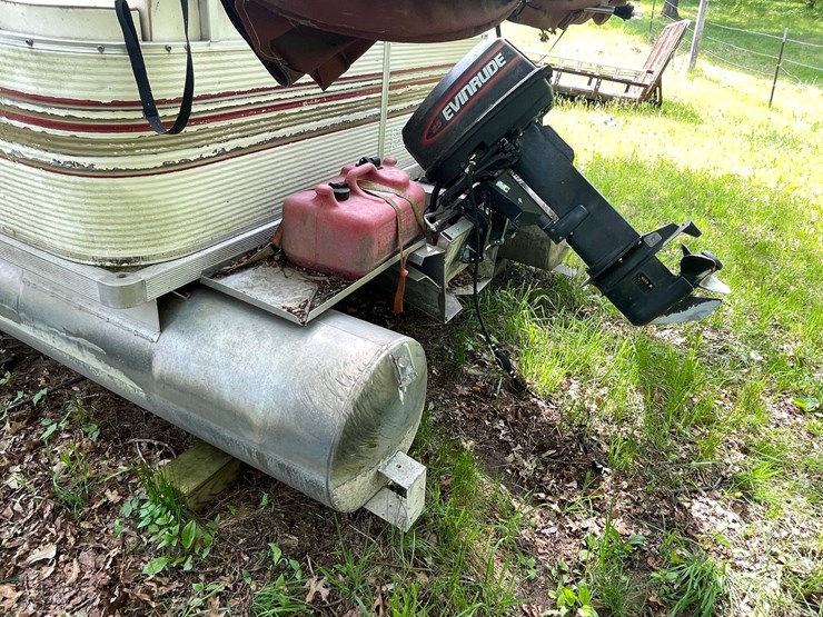 #502-•-northwood-pontoon-with-motor-(no-title)-(spring-brook,-wi)-image-24