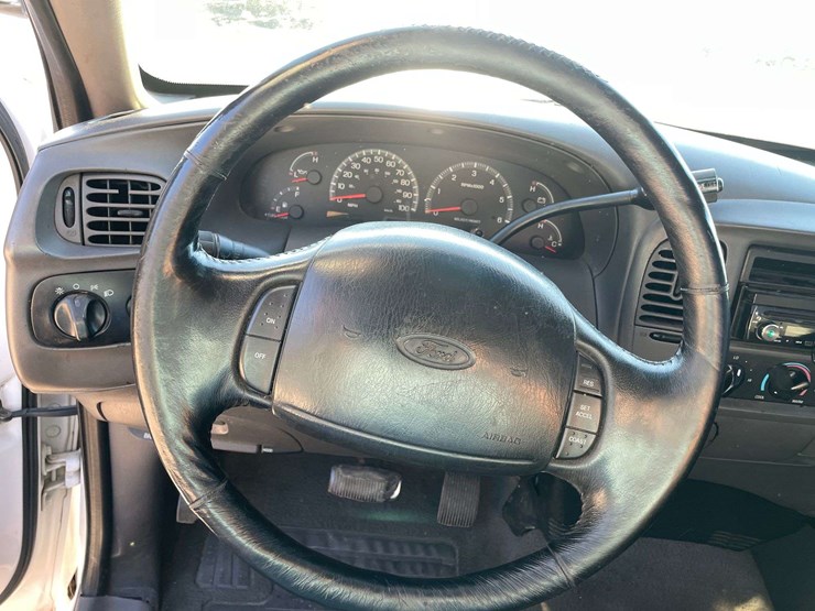 2001-ford-f150-image-10