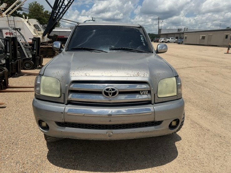 2004-toyota-tundra-image-6