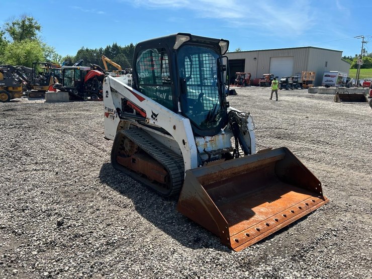 2019-bobcat-t450-image-6