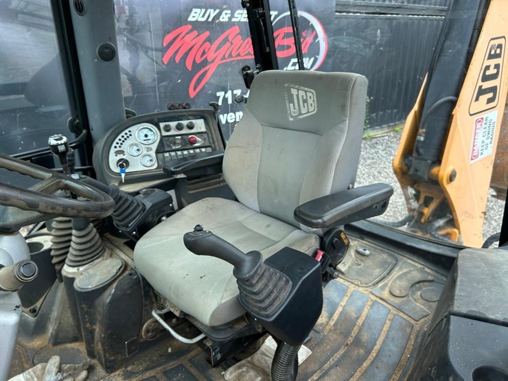 jcb-3cx14-image-22