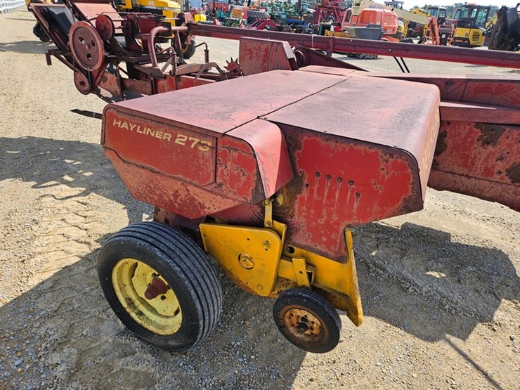 new-holland-273-image-14