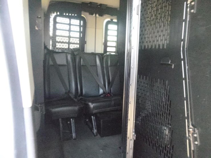 2020-ford-transit-image-15