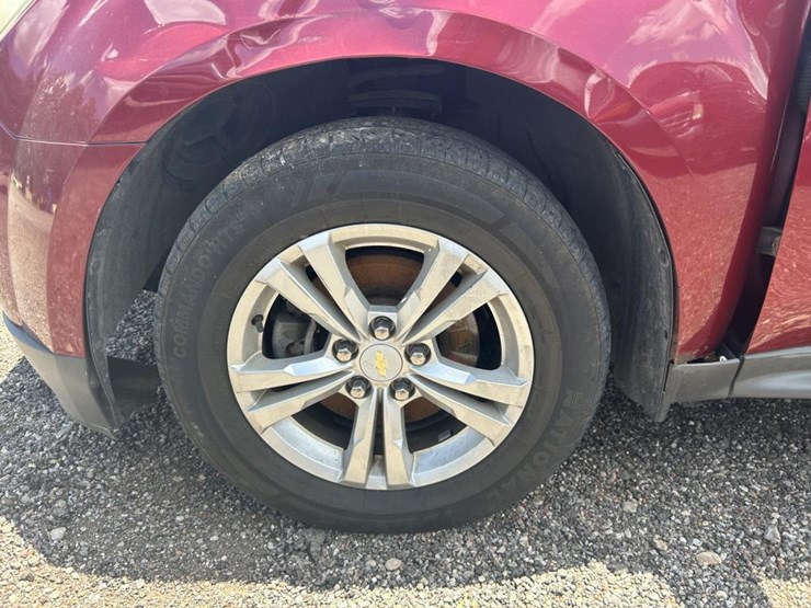 2012-chevrolet-equinox-lt-image-10
