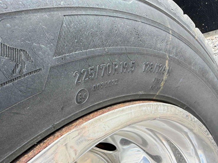 ford-f550-image-9