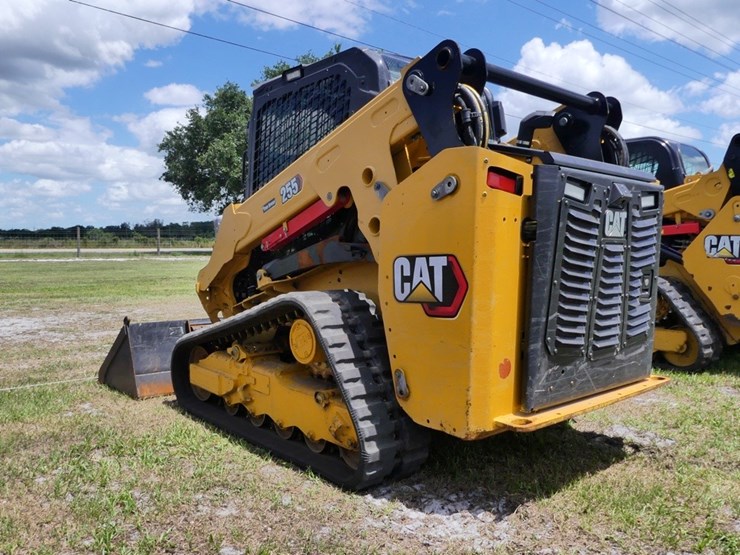 2024-caterpillar-255-image-9